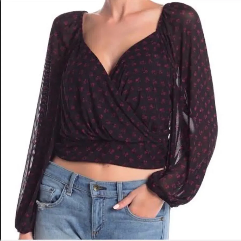 FREE PEOPLE | Sweetie Pie Cropped Floral Criss Cross Black Top Women’s Size S
